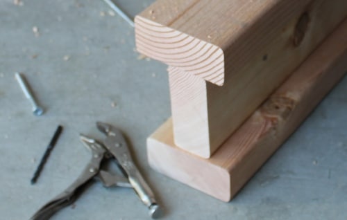 how to make a sawing horse: