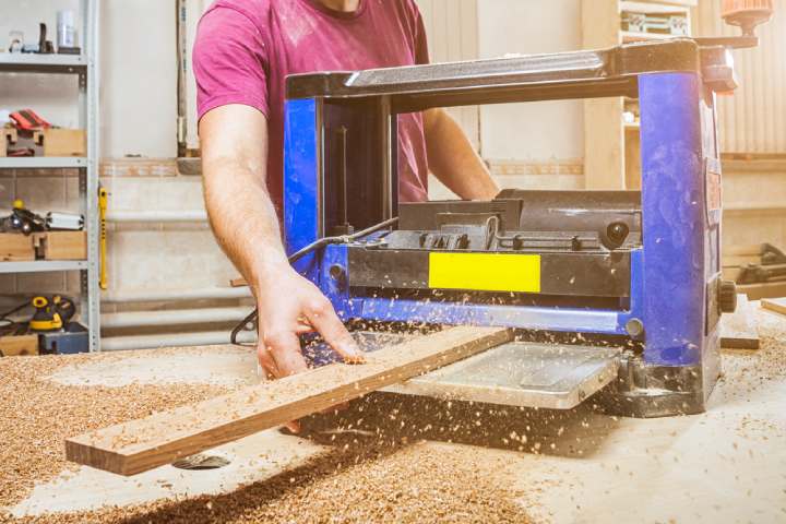Best Thickness Planer Buying Guide