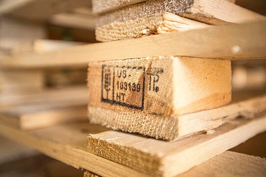 Dry up the pallet wood 