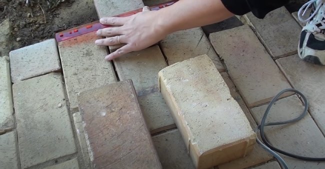 how to cut bricks with angle grinder