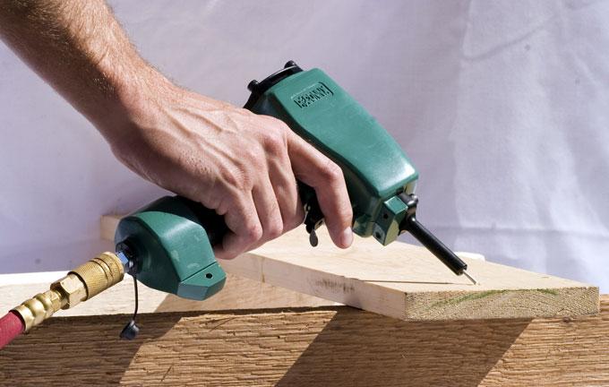 Remove Nails from Wood with a Nail kicker