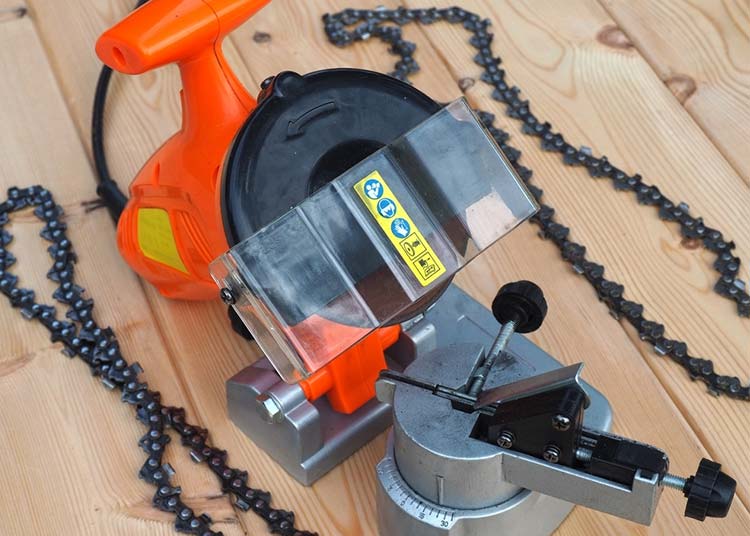 Why Do You Need a Chainsaw Sharpener