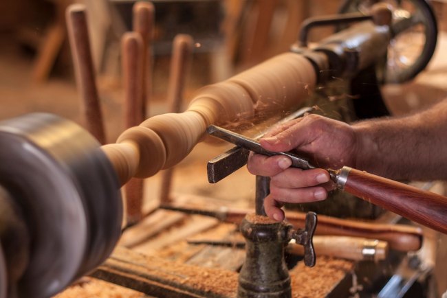 What is a wood lathe